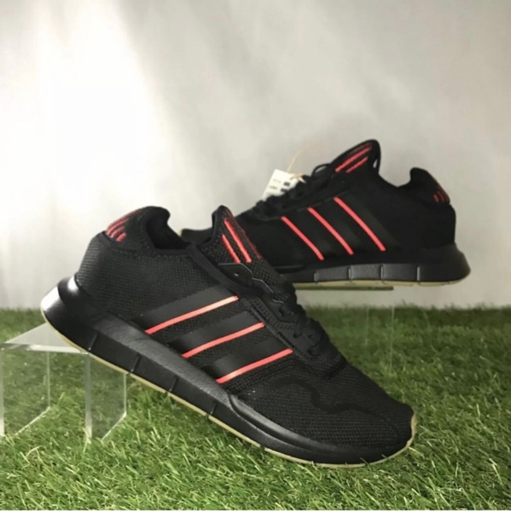 Adidas men’s Swift Run X Sneakers Black